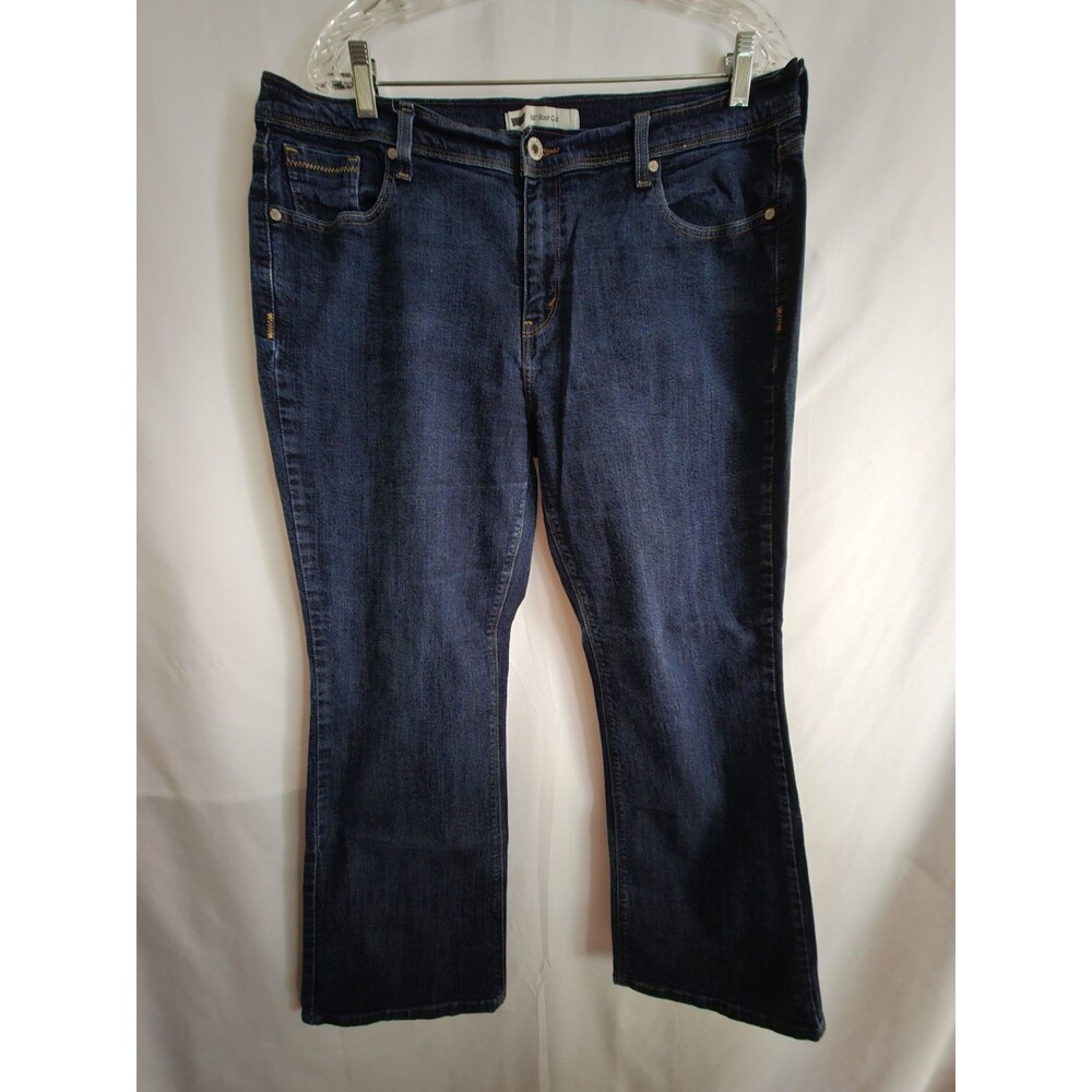 Levis Womens Size 18 Short Dark Wash Stretch 515 Bootcut Jeans Flap Pockets